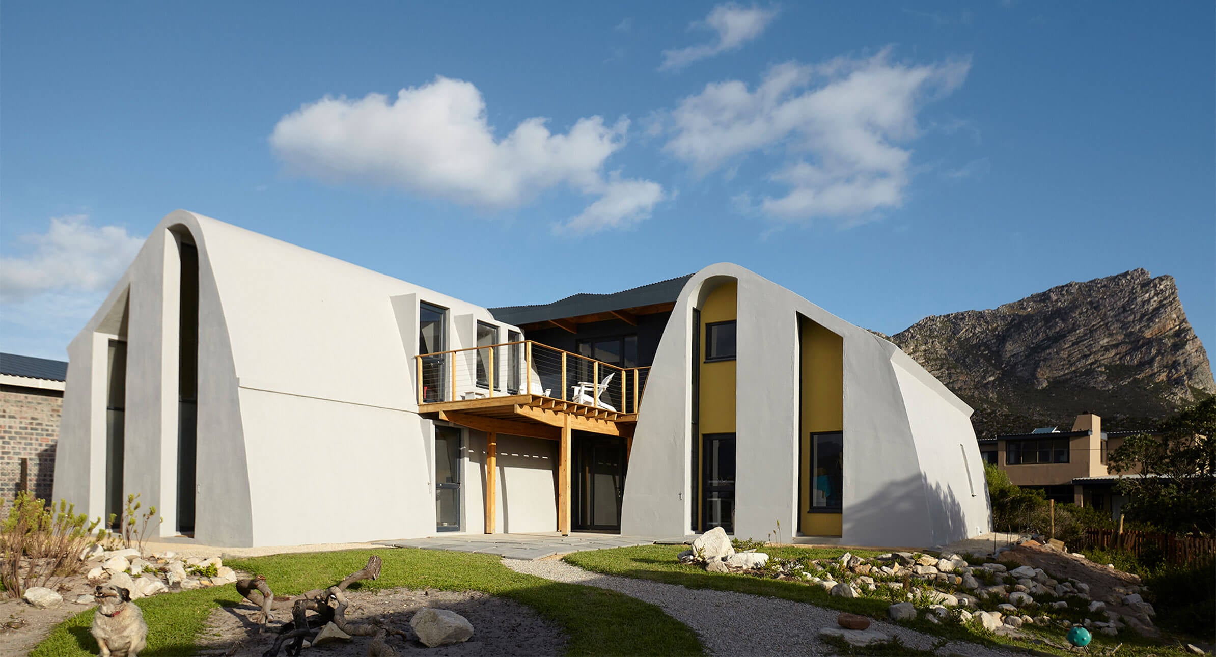 House-Mahika